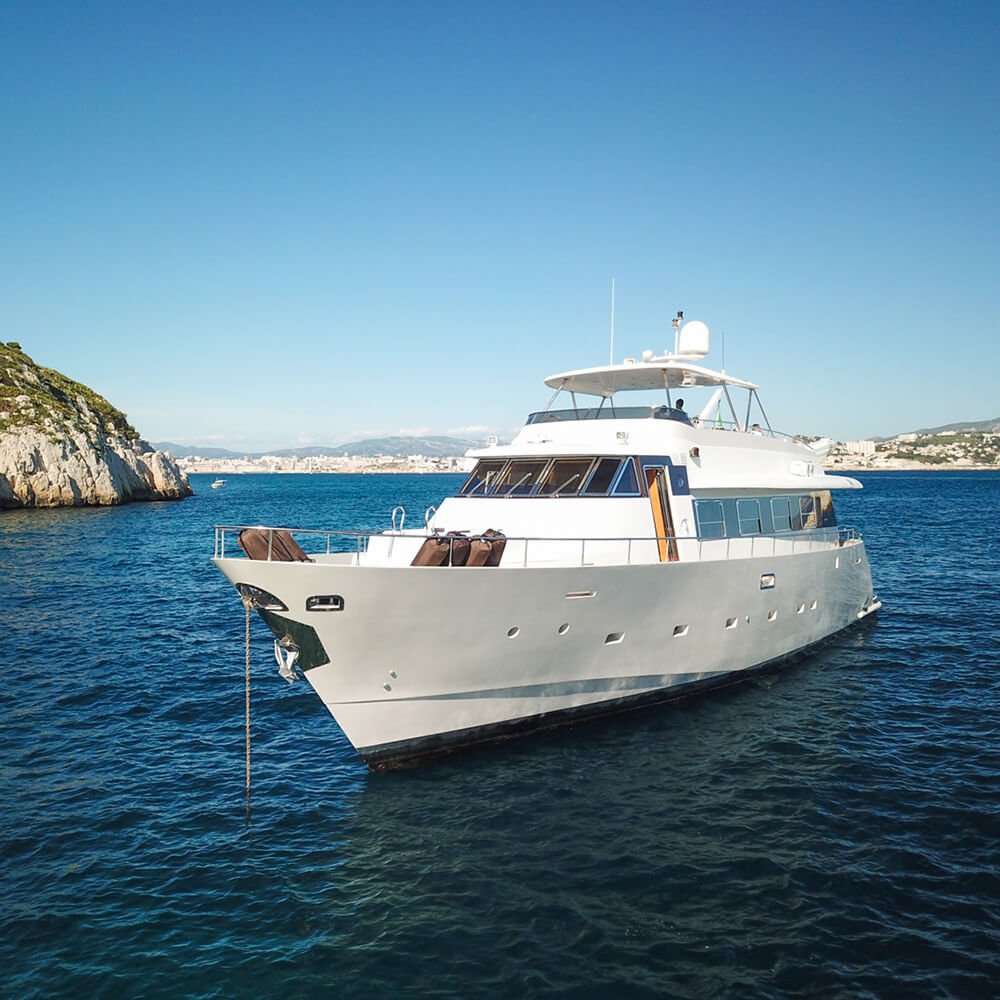 Dolce Vita luxury charter - Jeel yacht